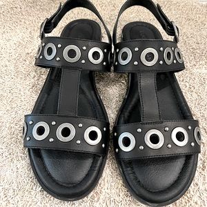 Black Lucky sandles